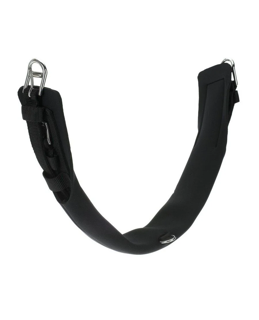 Finntack Gjord QH Neopren. Lavet i nylon, foret i neopren. Med D ring til fastgørelse af fortøjr.