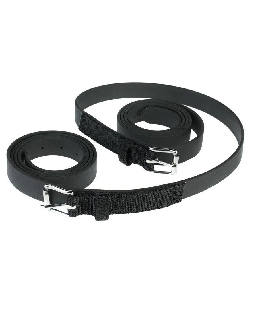 Finntack Slårem i syntetisk materiale.