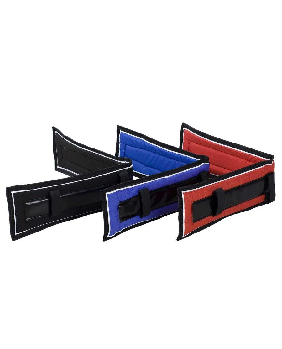 Finntack selepude til Pony. Fåes i flere farver.