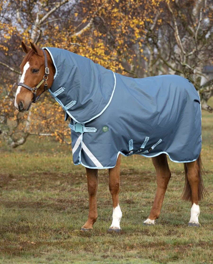 Amigo AmECO plus Medium 250G fra Horseware - Dark Blue/SkyBlue and Dark Blue