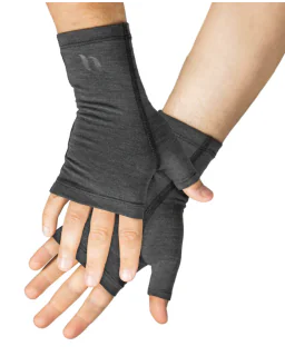 Mika Halve Handsker fra Back on Track