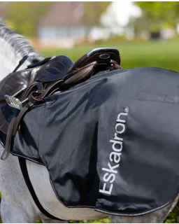 Eskadron Softshell Ridedækken