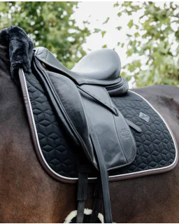 Dressurunderlag Skin Friendly fra Kentucky Horsewear-Black