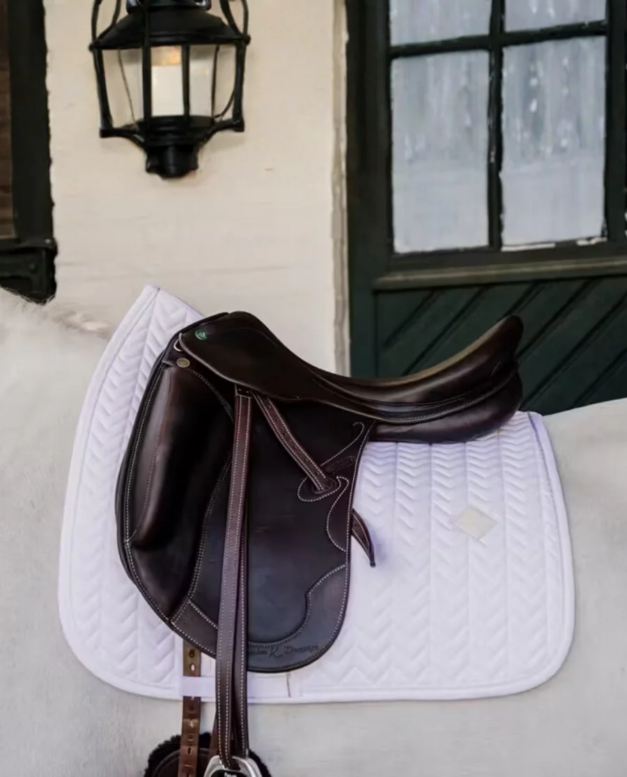 Dressurunderlag Fishbone fra Kentucky Horsewear