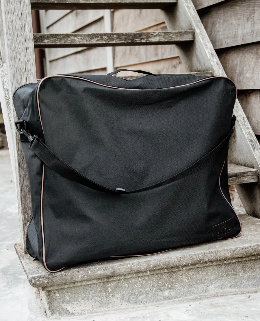 Underlagstaske fra Kentucky Horsewear-Black