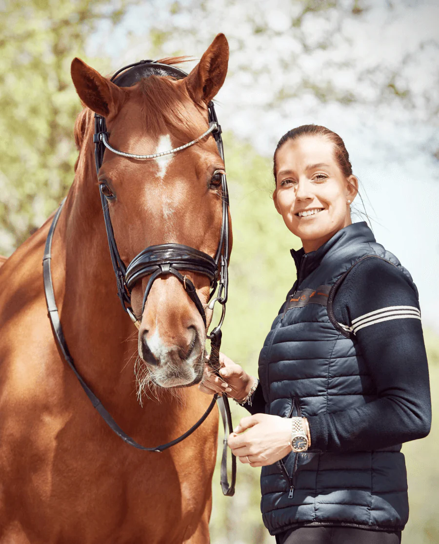 Modelfoto af Trense Cassidy fra Finesse Bridles