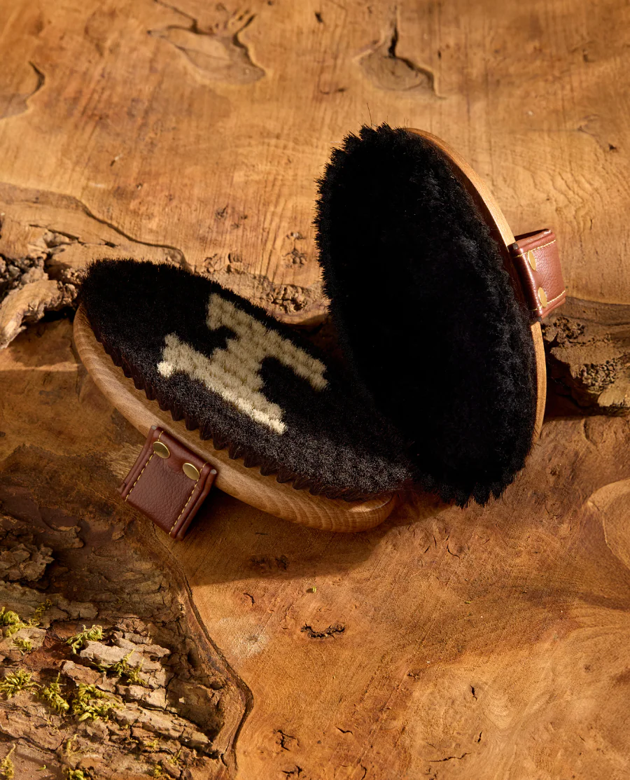 Horseware Signature Polishing Brush